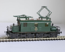 E436